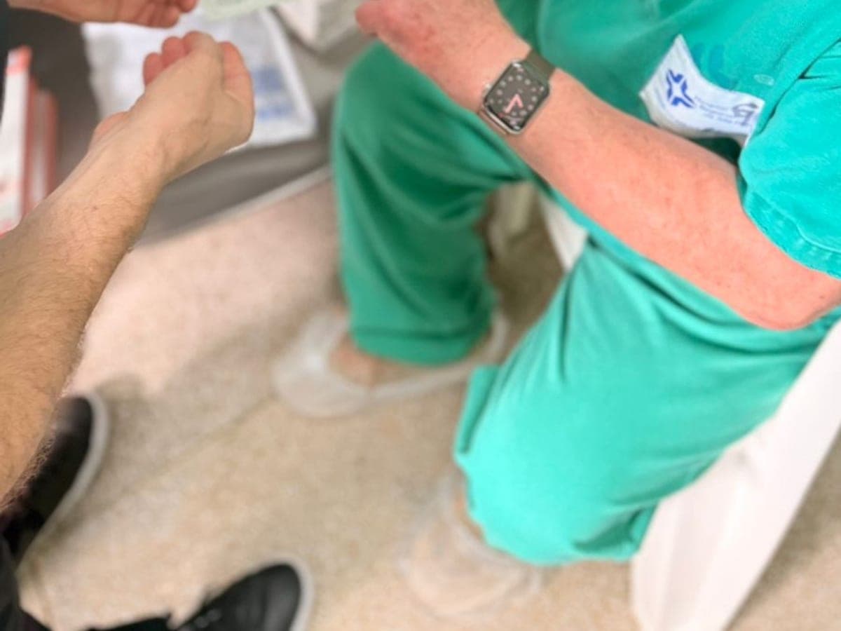Pre-operative screening of a patient by a member of the medical team